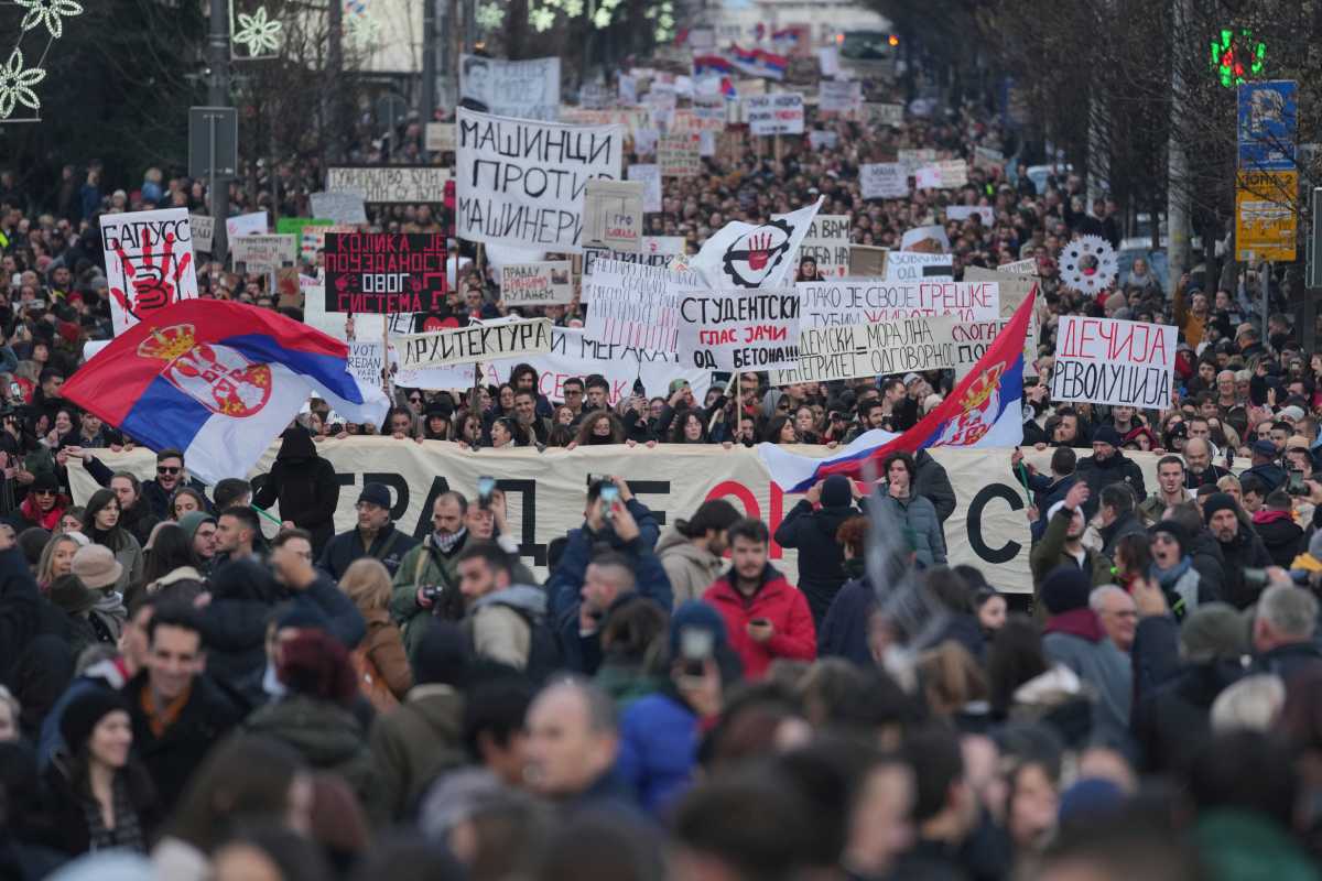 Así vigila el presidente serbio a los activistas en medio de las fuertes protestas por su deriva autoritaria