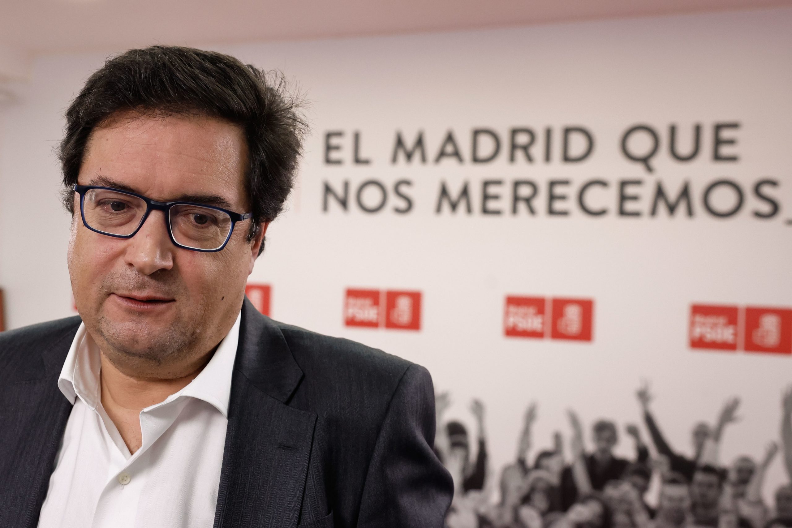 Madrid y el agujero de 10 puntos para el PSOE por el ‘voto dual’: donde Sánchez funciona, el socialismo local no cala