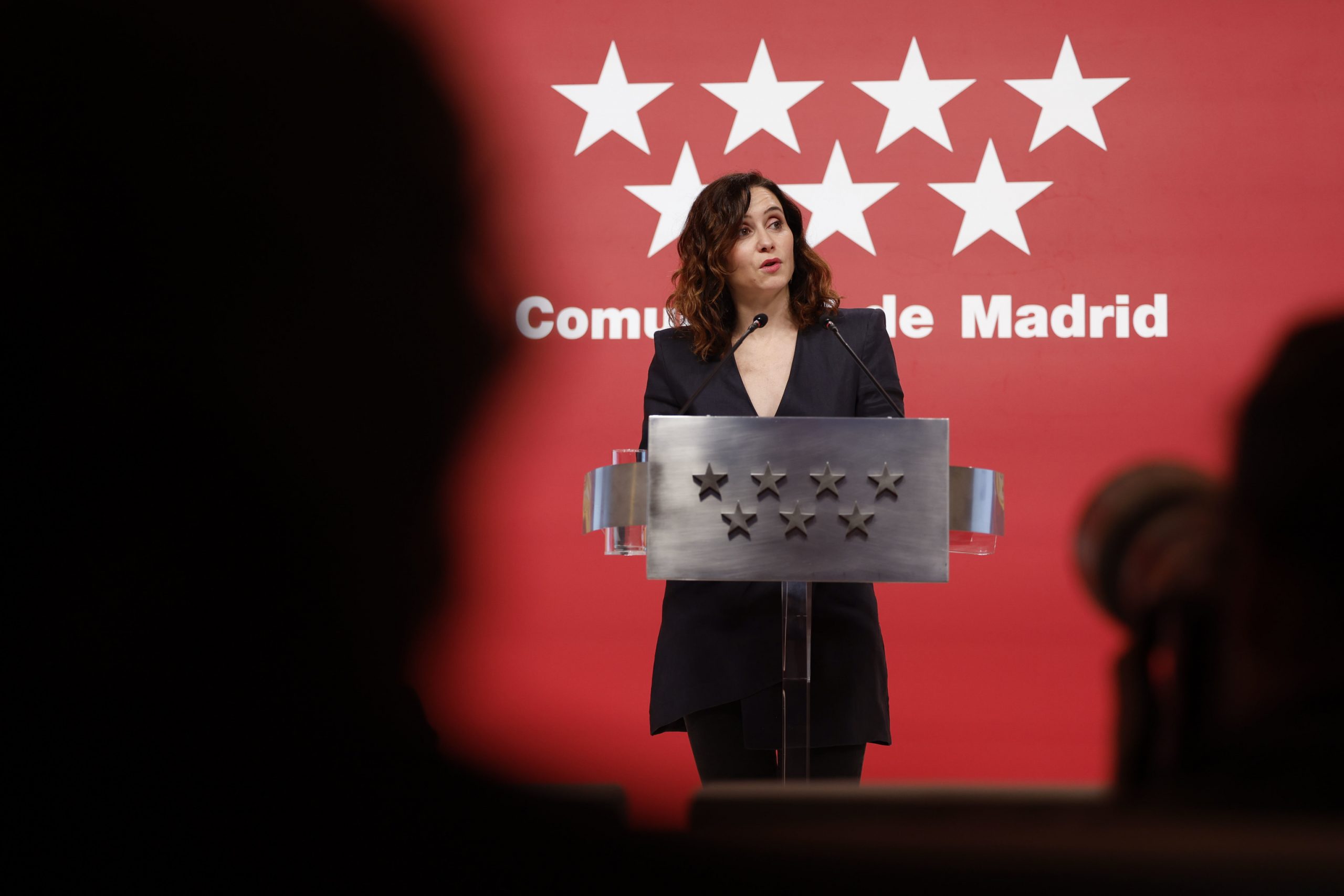 Ayuso cierra el año con un ataque y advertencia sobre Pedro Sánchez: «2025 comenzará lleno de mentiras y ataques a todo lo que da sentido a nuestra Nación»